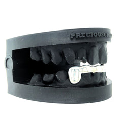 SOLID FANGS WITH FRONT BAR PLAIN